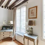 Apartment Bnbnova - Le Marais Paris